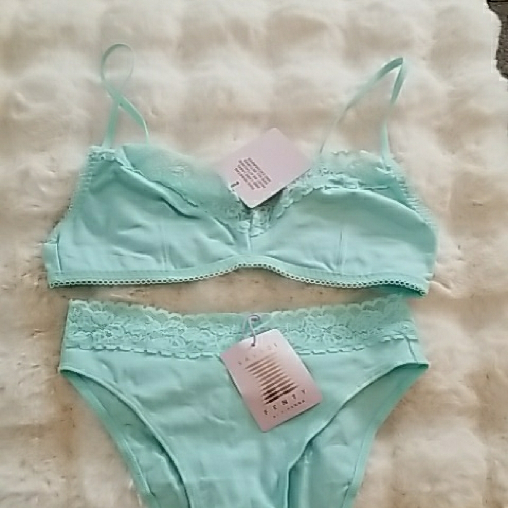 2 PC Savage X Fenty Mint Green Bra and Hi thigh